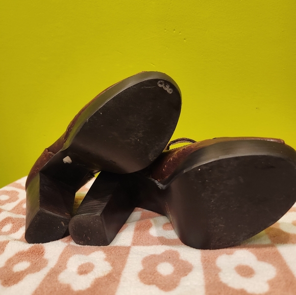 Vintage Leather Heels - Picture 5 of 5